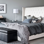 grey_and_white_bedroom